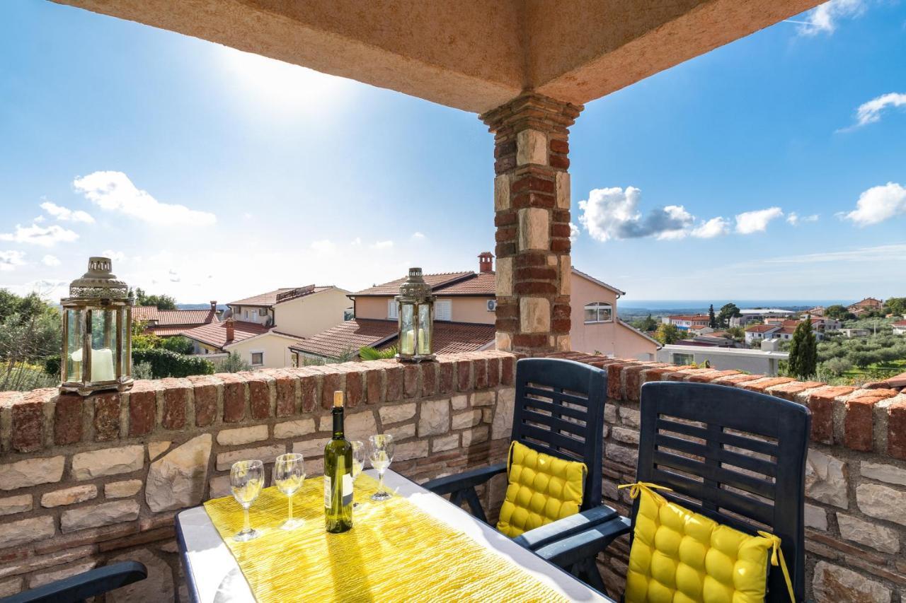 Villa-Johanna Kaštelir Esterno foto